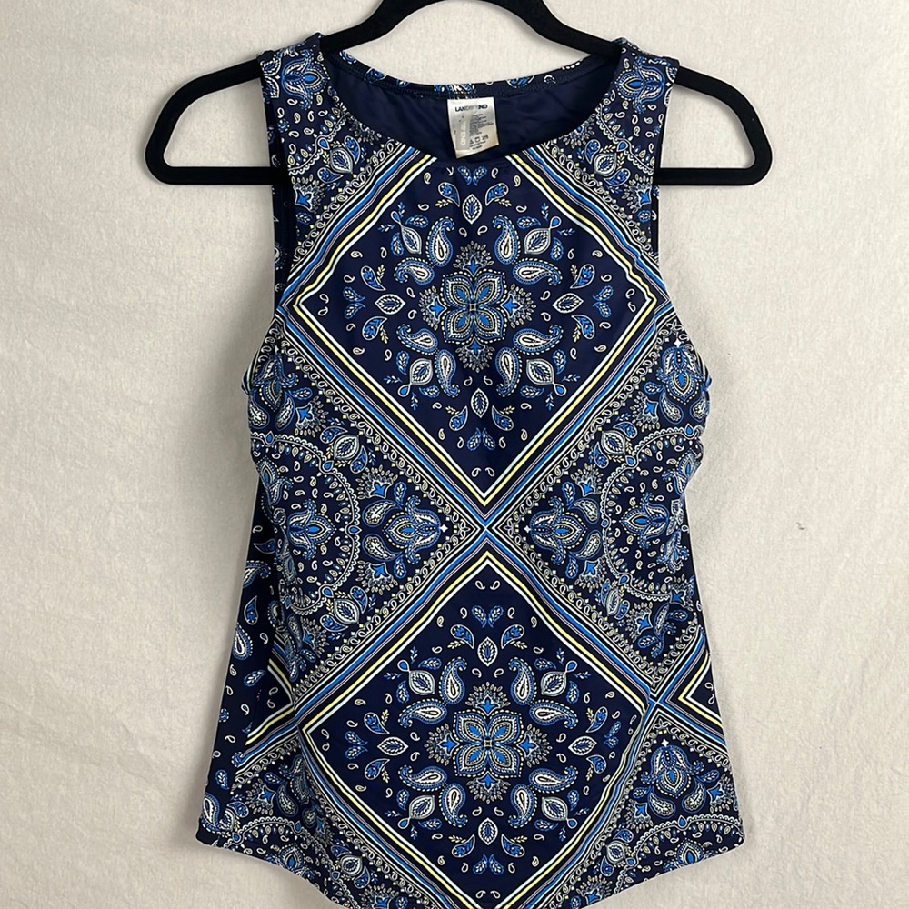 Lands end size 8, swim top, slight stain on tag